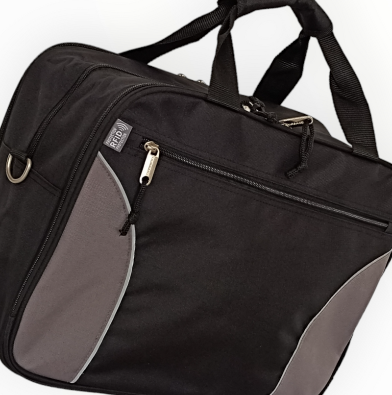 Чанта за ръчен багаж, лаптоп и документи