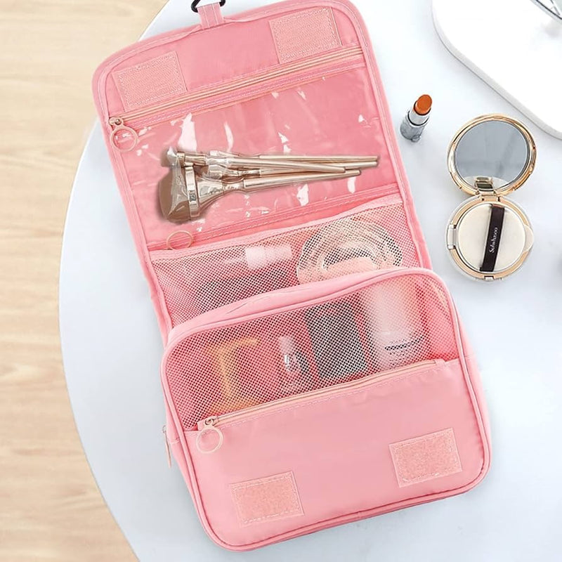 Несесер за тоалетни принадлежности