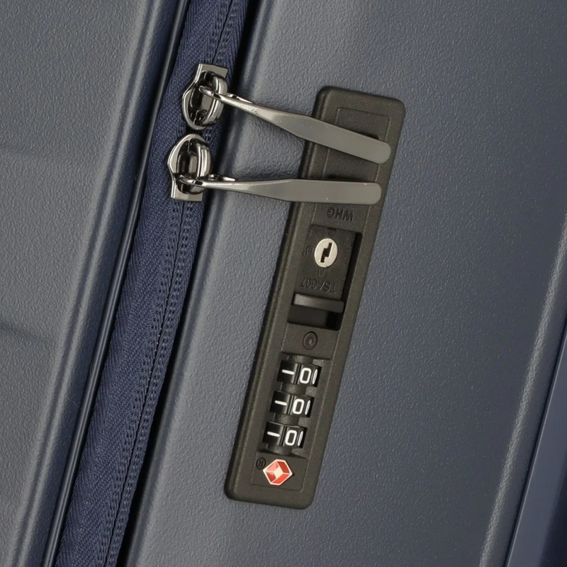 Удароустойчив куфар от PET