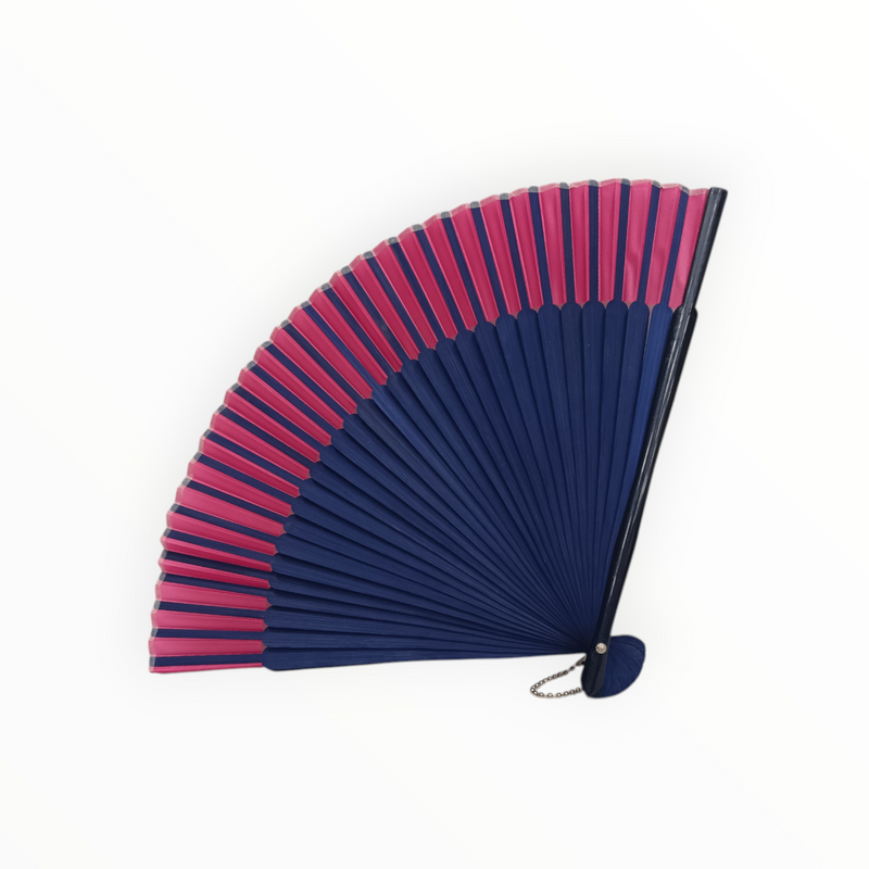 Елегантно ветрило, изработено от естествени материали