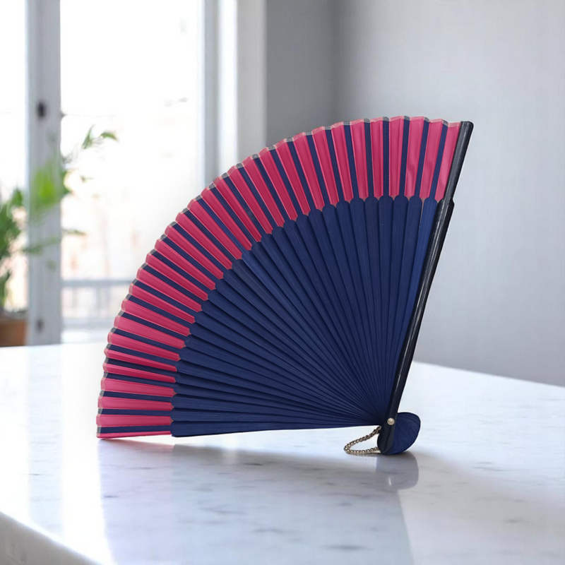 Елегантно ветрило, изработено от естествени материали