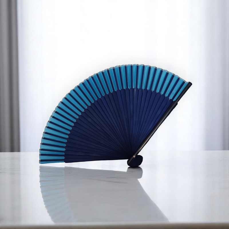 Елегантно ветрило, изработено от естествени материали