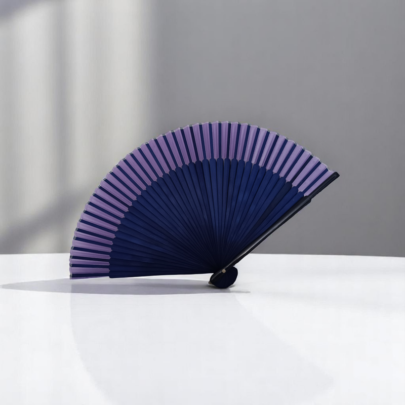 Елегантно ветрило, изработено от естествени материали