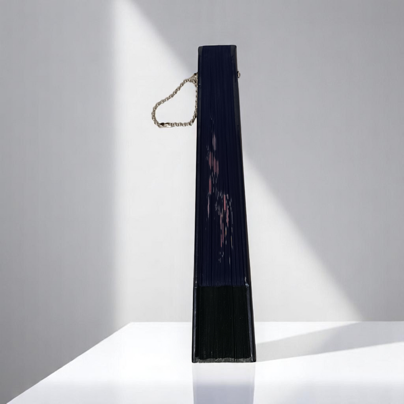 Елегантно ветрило, изработено от естествени материали