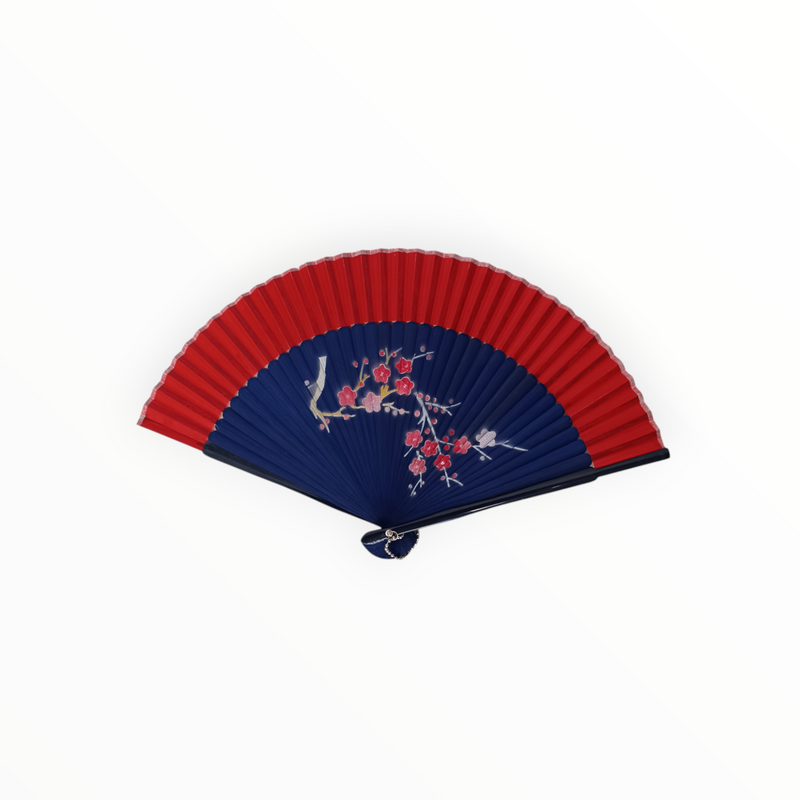 Елегантно ветрило, изработено от естествени материали