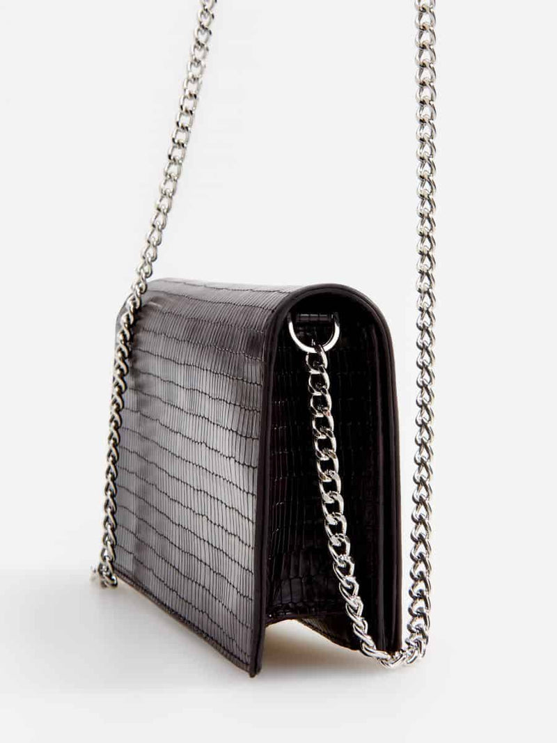 Дамска чанта за през рамо RESERVED